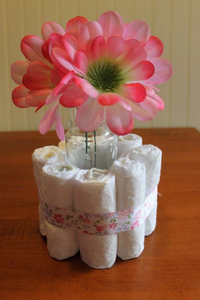 25 Brilliant Centerpieces To Make Your Baby Shower Beautiful Crafty Club Diy Craft Ideas